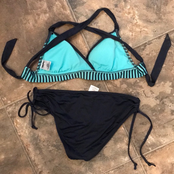 Bathing suit - Picture 3 of 5